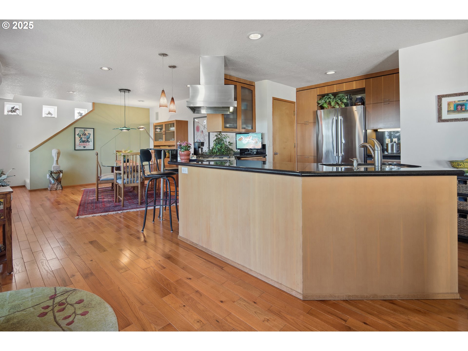 5606 Southwest Edgemont Place Portland, OR 97239 - Photo 16 of 45 Gallery Image 16
