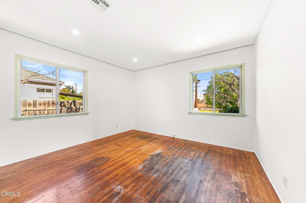 5512 Vantage Avenue Valley Village, CA 91607 - Photo 16 of 25 5512 Vantage Point Ave23B