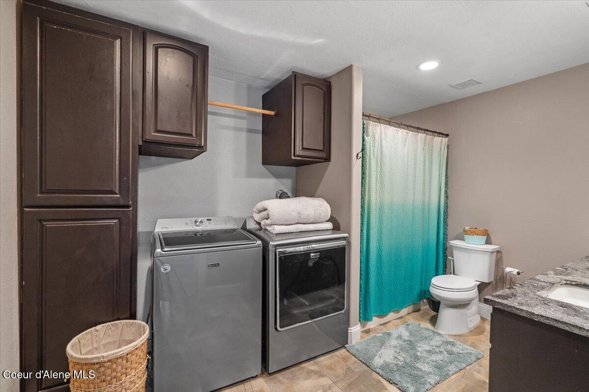 11243 West Hidden Valley Road Rathdrum, ID 83858 - Photo 42 of 86 43-Full Bath_Laundry