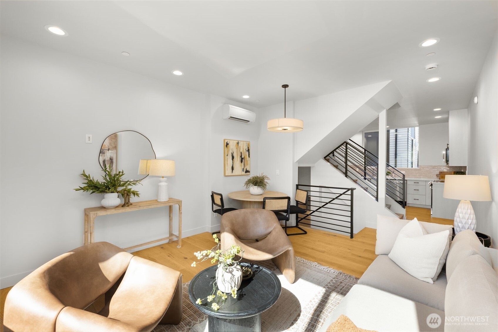 3402 East Spring Street Seattle, WA 98122 - Photo 9 of 21