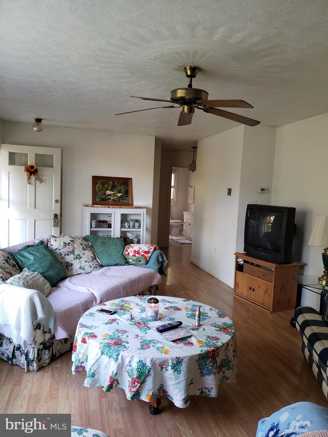 3328 Dominion Road Gerrardstown, WV 25420 - Photo 12 of 19 living room