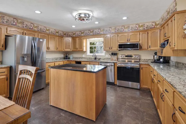 $399,900 | 65 Browning Knoll Cove, Saulsbury, TN 38067