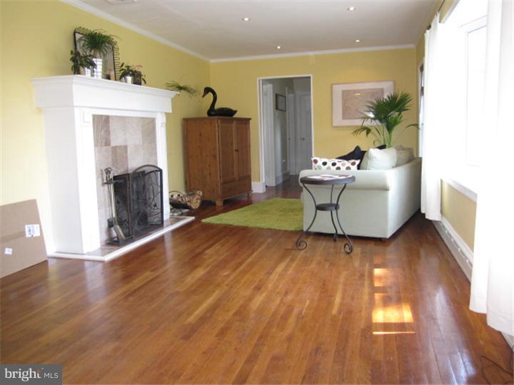 1139 Rittenhouse Road Audubon, PA 19403 - Photo 3 of 15 Kitchen