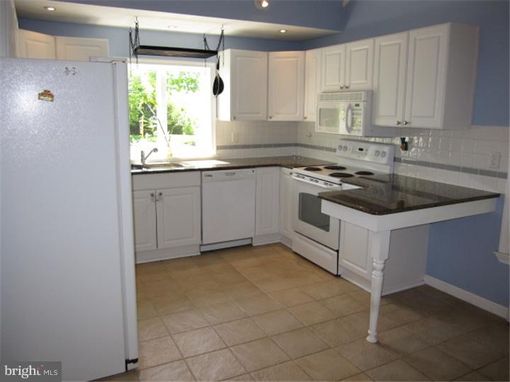 1139 Rittenhouse Road Audubon, PA 19403 - Photo 4 of 15 Kitchen