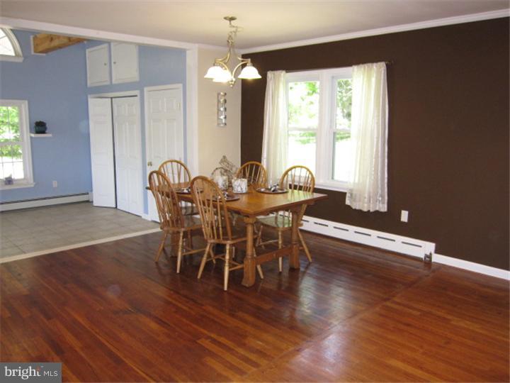 1139 Rittenhouse Road Audubon, PA 19403 - Photo 6 of 15 Dining Room