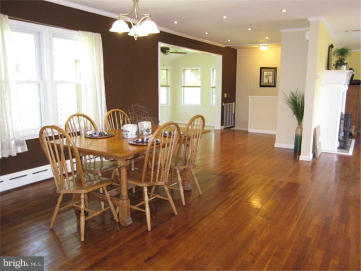 1139 Rittenhouse Road Audubon, PA 19403 - Photo 7 of 15 Dining Room