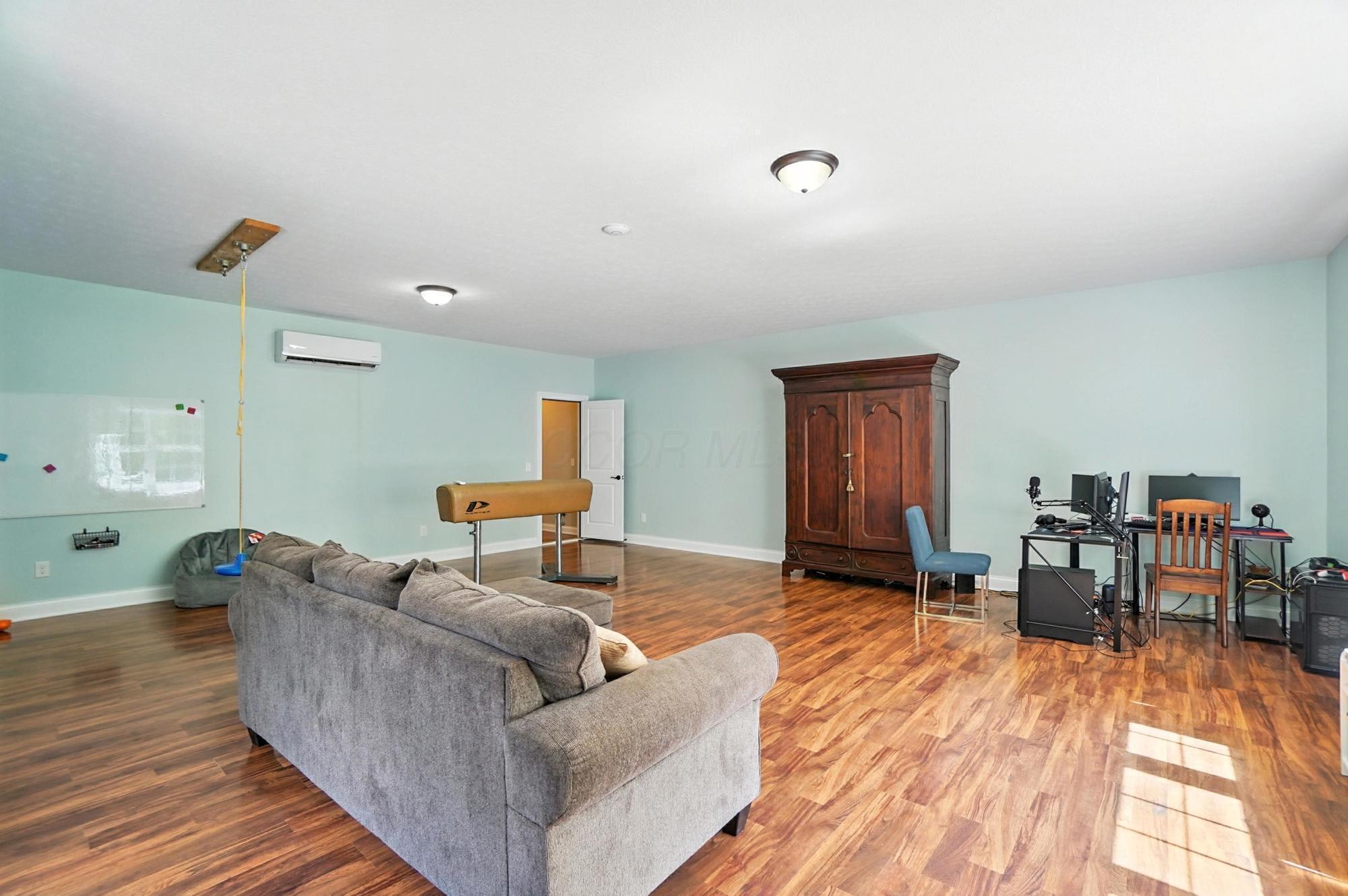 6211 Blue Church Road Sunbury, OH 43074 - Photo 49 of 92 050