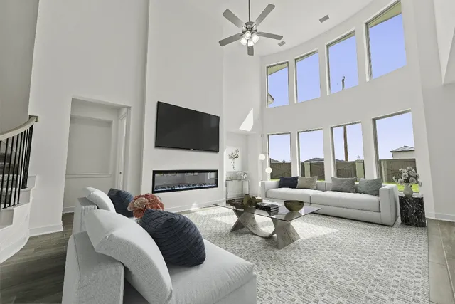 $714,674 | 213 Buckaroo Drive, Georgetown, TX 78633