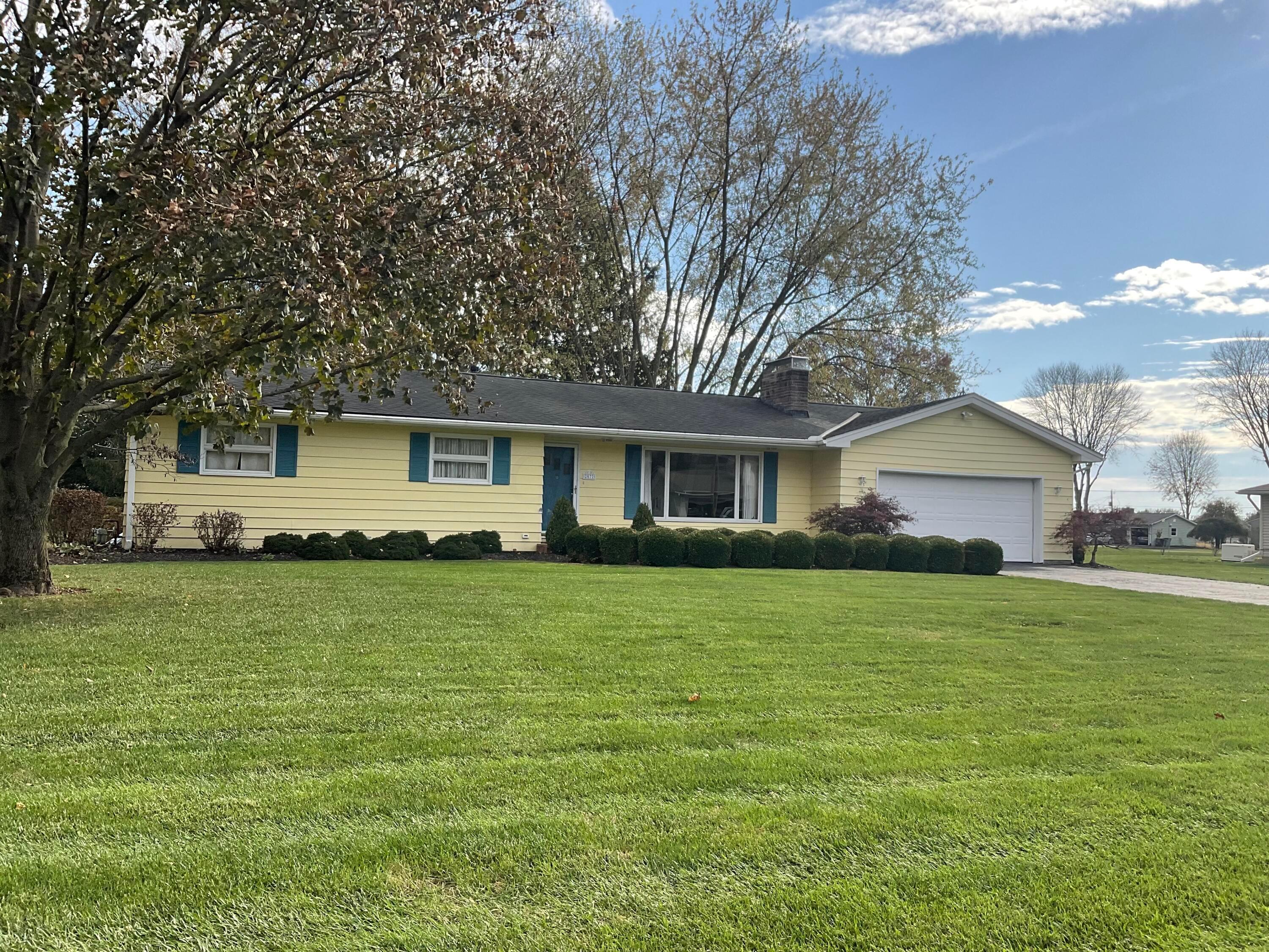 2072 Riggs Road Northeast Newark, OH 43055 - Photo 1 of 33 IMG_1033