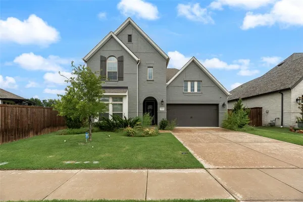 $610,000 | 820 Filly, Aubrey, TX 76227