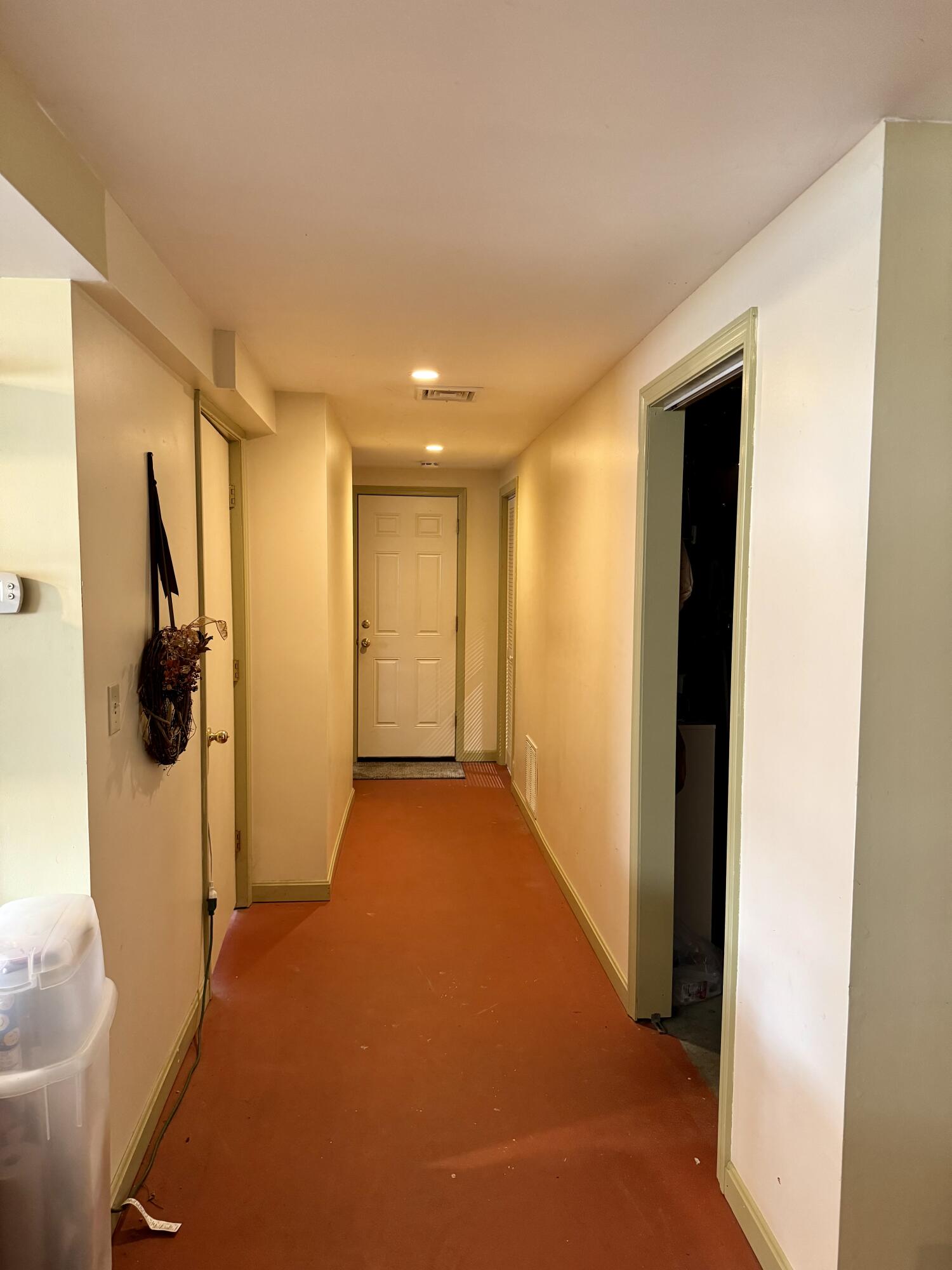 337 Beech Road Eliot, ME 03903 - Photo 25 of 29 Downstairs Hallway