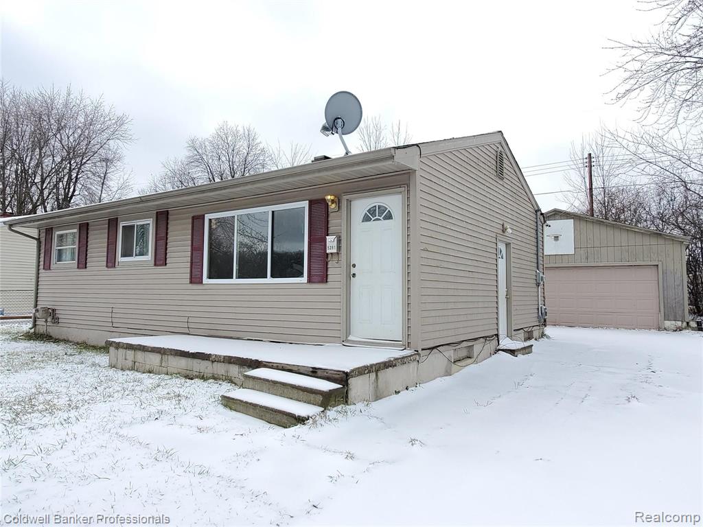5391 Farmhill Road Flint, MI 48505 - Photo 2 of 9