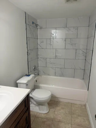 $2,750 | 4112 Inverrary Drive, Unit 13F, Lauderhill, FL 33319