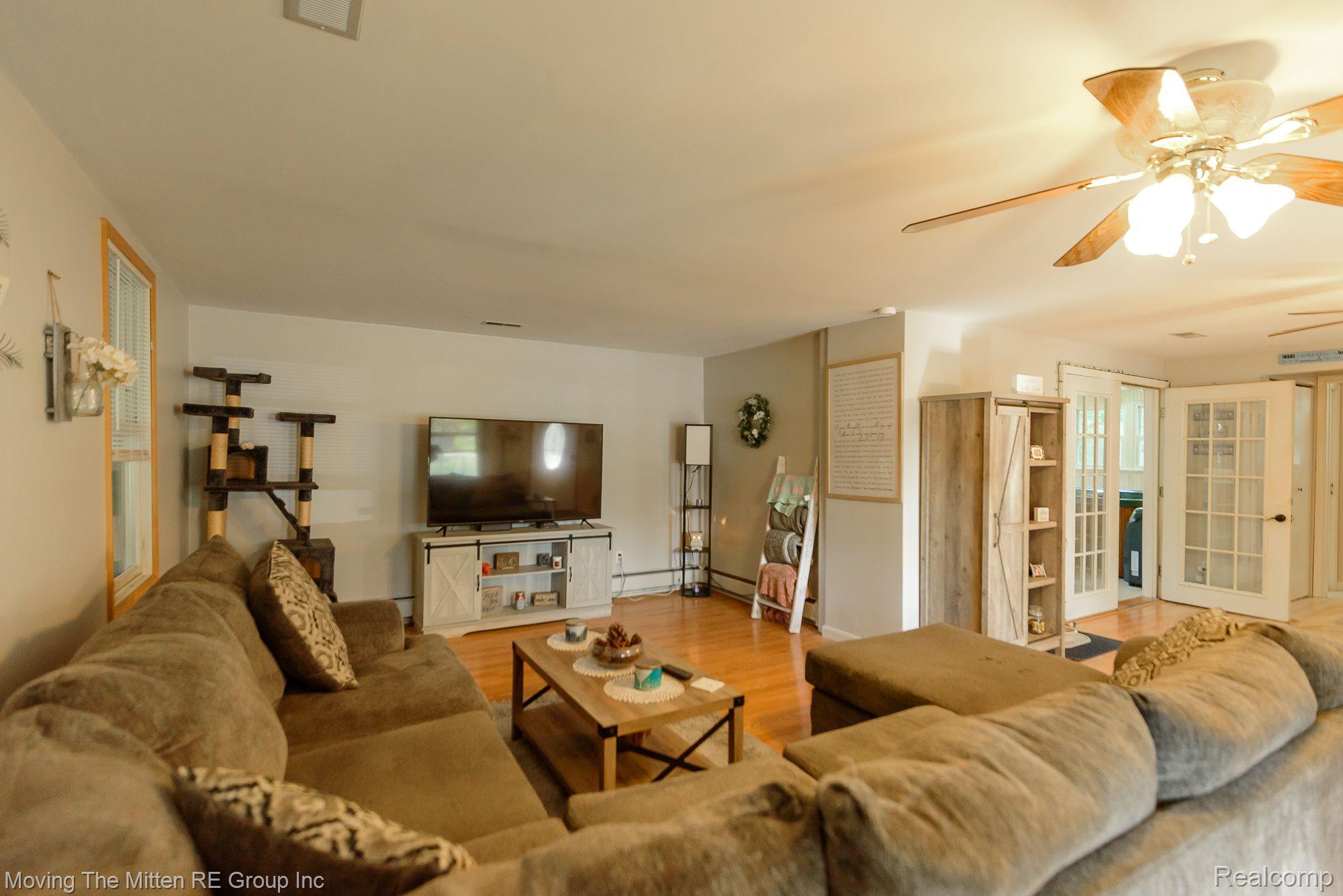 18571 Savage Road Belleville, MI 48111 - Photo 14 of 46 Gallery Image 14