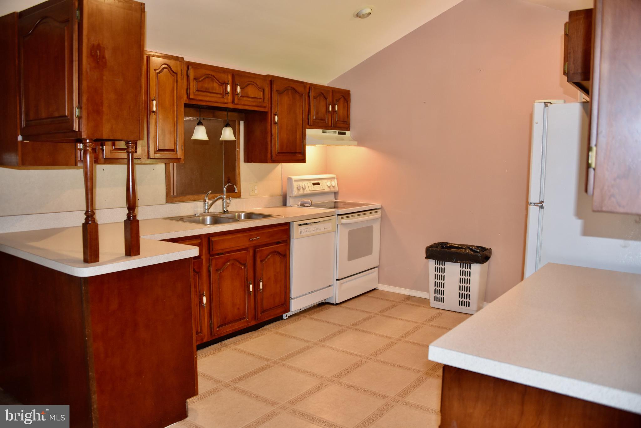 100 North Ridge Road Reinholds, PA 17569 - Photo 3 of 25 Gallery Image 3