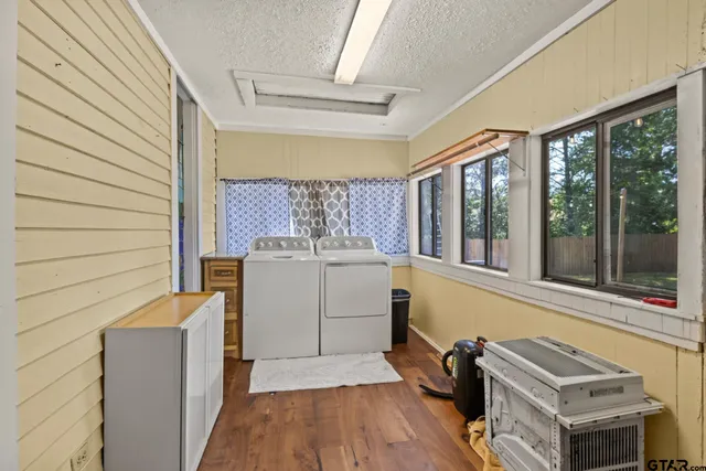 a view of a storage & utility room