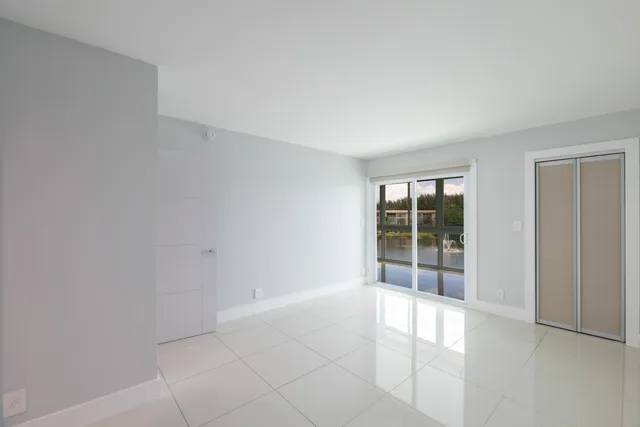 $200,000 | 1902 Bermuda Circle, Unit J4, Coconut Creek, FL 33066