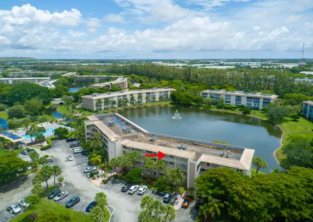 $200,000 | 1902 Bermuda Circle, Unit J4, Coconut Creek, FL 33066