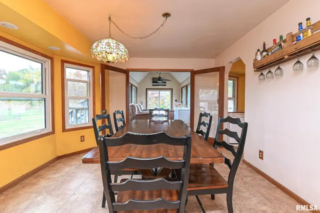 $424,900 | 8810 South Mapleton Road, Mapleton, IL 61547