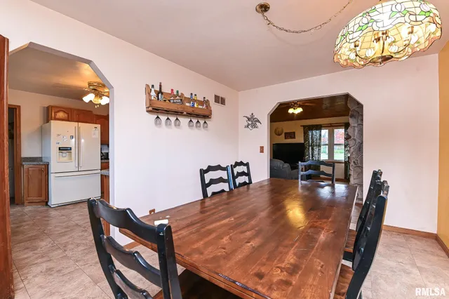 $424,900 | 8810 South Mapleton Road, Mapleton, IL 61547