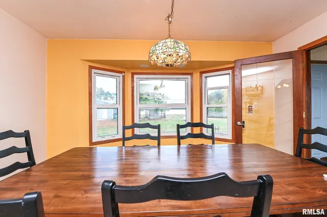 $424,900 | 8810 South Mapleton Road, Mapleton, IL 61547