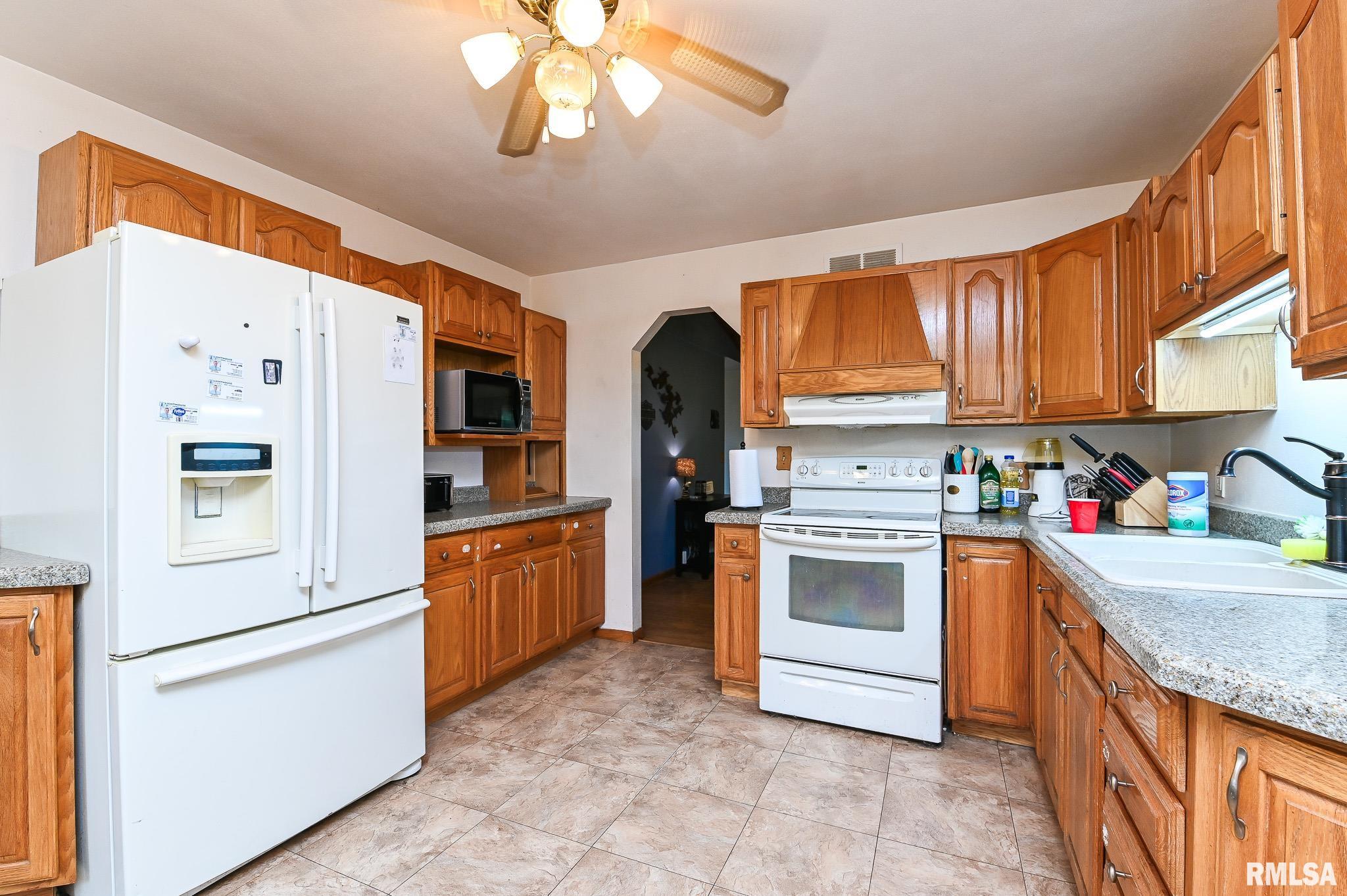 8810 South Mapleton Road Mapleton, IL 61547 - Photo 21 of 74