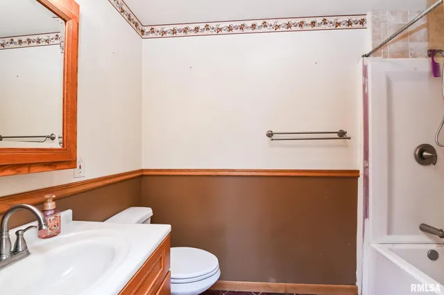 $424,900 | 8810 South Mapleton Road, Mapleton, IL 61547