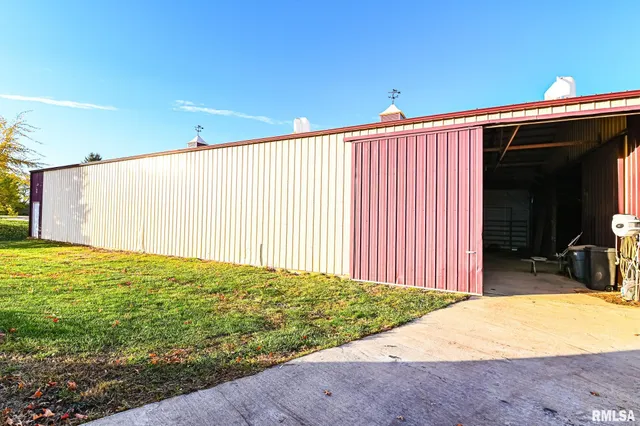 $424,900 | 8810 South Mapleton Road, Mapleton, IL 61547