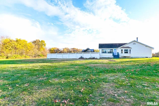 $424,900 | 8810 South Mapleton Road, Mapleton, IL 61547