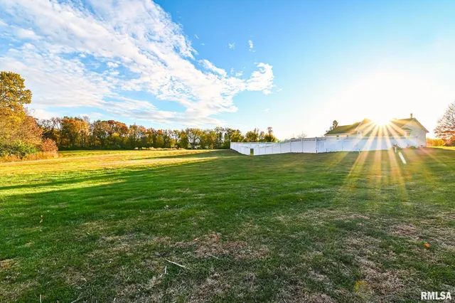 $424,900 | 8810 South Mapleton Road, Mapleton, IL 61547