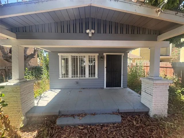 $569,900 | 788 East 40th Place, Los Angeles, CA 90011