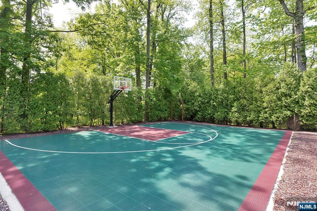 12 The Esplanade Alpine, NJ 07620 - Photo 34 of 41