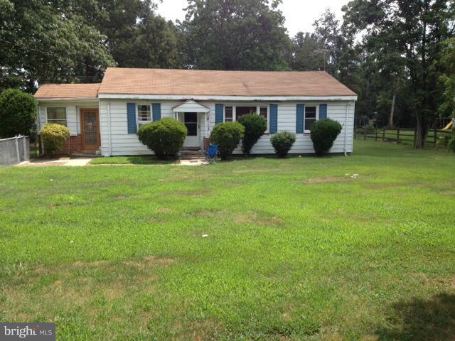 5749 Colchester Road Fairfax, VA 22030 - Photo 15 of 19 Exterior (Front)