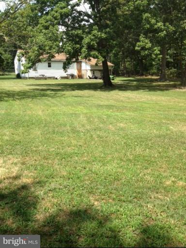 5749 Colchester Road Fairfax, VA 22030 - Photo 5 of 19 Exterior (Rear)