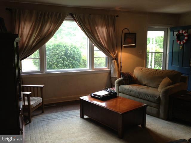 5749 Colchester Road Fairfax, VA 22030 - Photo 8 of 19 Family Room