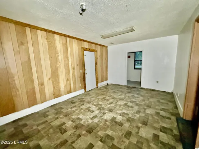 $102,950 | 3980 Walterboro Highway, Varnville, SC 29944