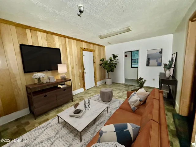 $102,950 | 3980 Walterboro Highway, Varnville, SC 29944