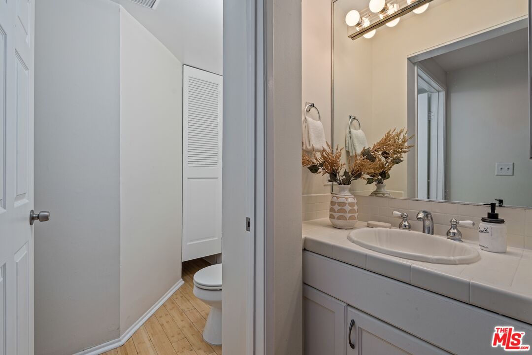 102 North Sweetzer Avenue, Unit 106 Los Angeles, CA 90048 - Photo 20 of 29