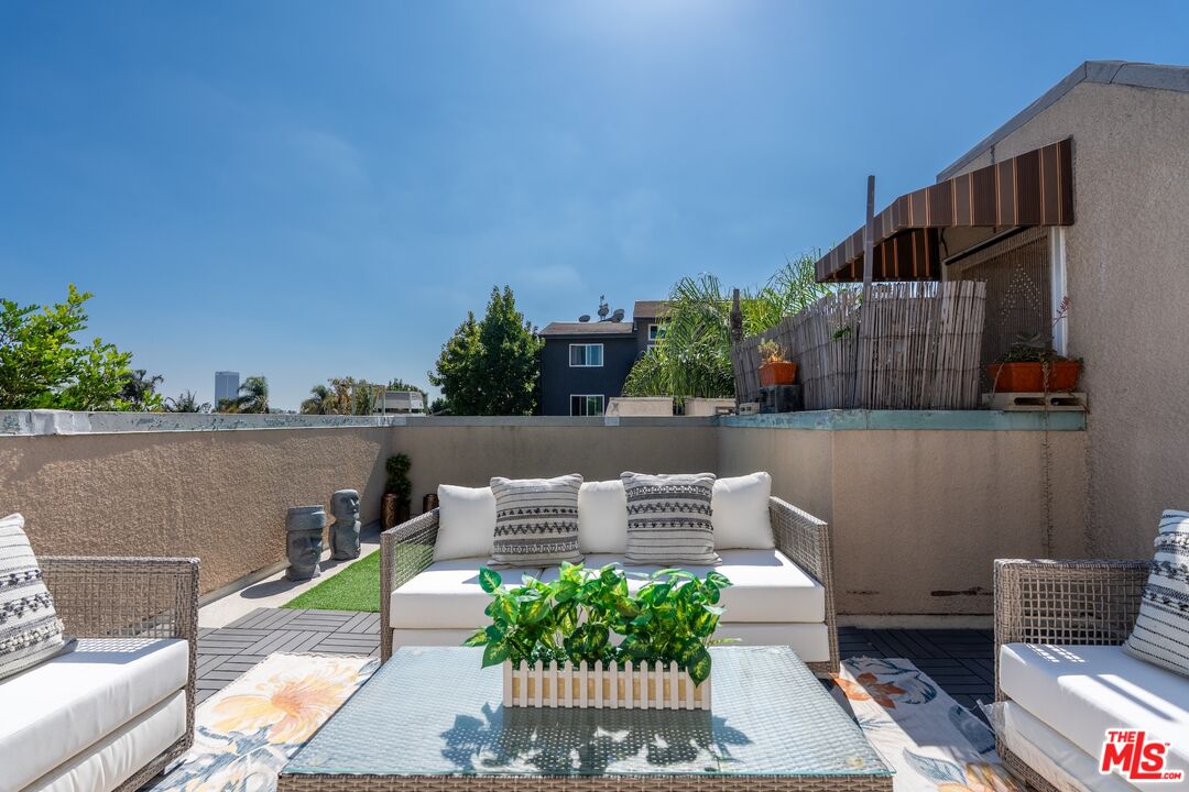 102 North Sweetzer Avenue, Unit 106 Los Angeles, CA 90048 - Photo 23 of 29