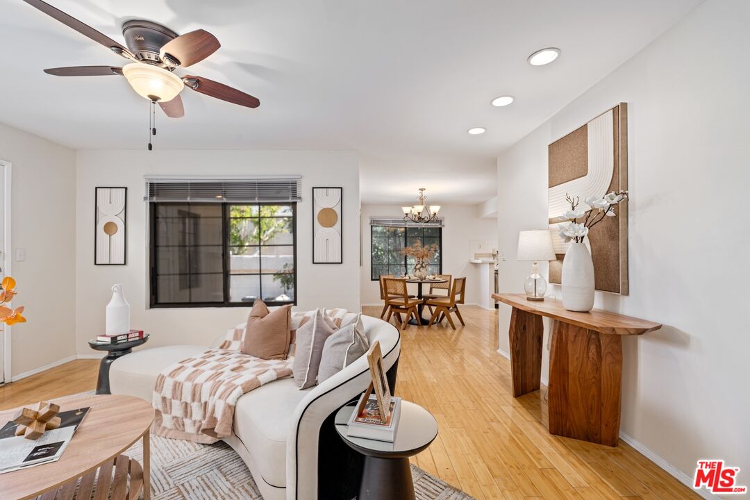 102 North Sweetzer Avenue, Unit 106 Los Angeles, CA 90048 - Photo 4 of 29