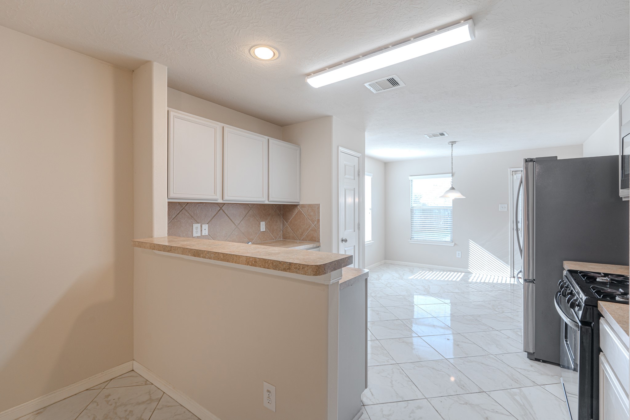 21611 Falvel Misty Drive Spring, TX 77388 - Photo 9 of 36