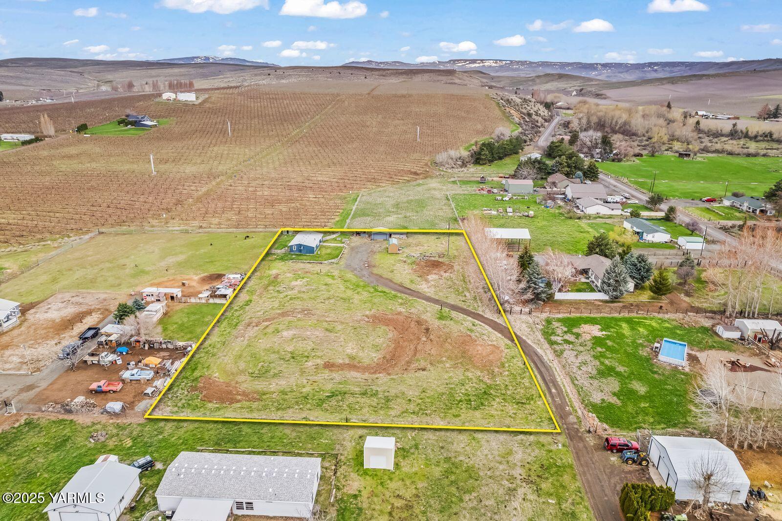 511 Pongala Road Tieton, WA 98947 - Photo 25 of 33 Aerial View