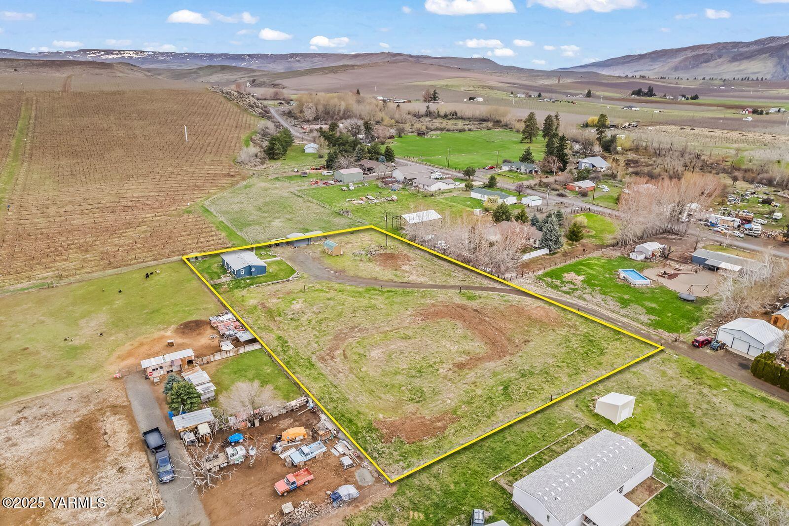 511 Pongala Road Tieton, WA 98947 - Photo 26 of 33 Aerial View