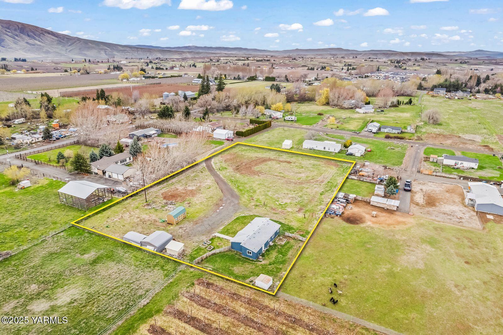 511 Pongala Road Tieton, WA 98947 - Photo 28 of 33 Aerial View