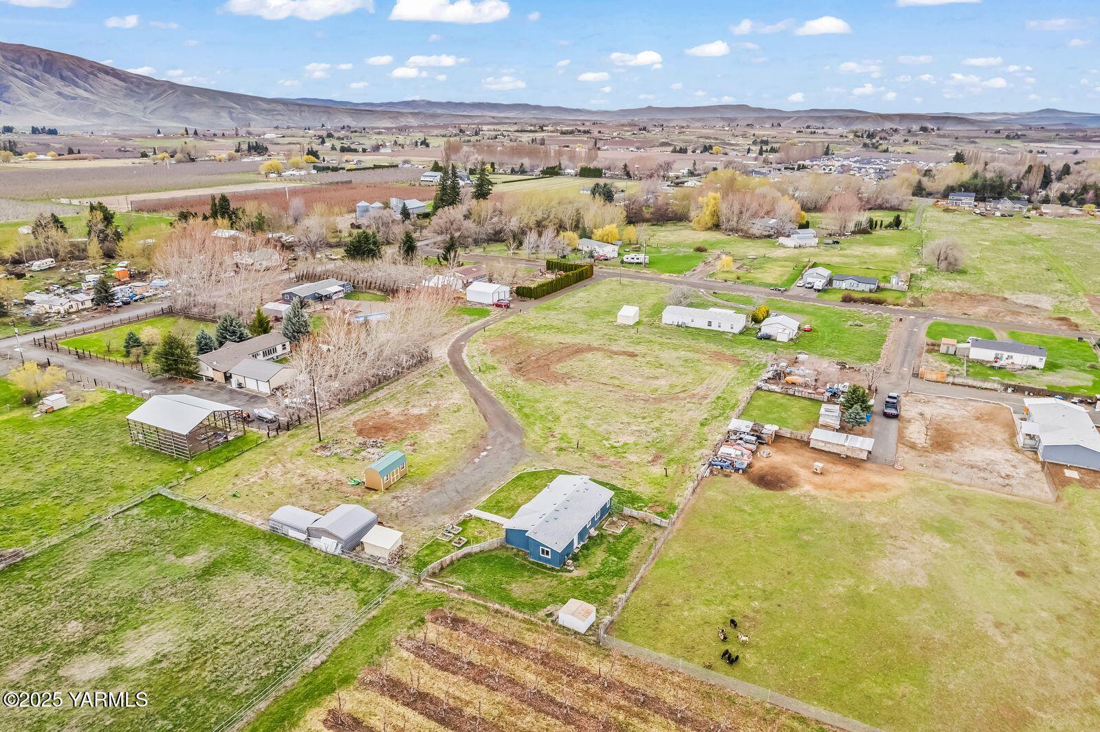 511 Pongala Road Tieton, WA 98947 - Photo 29 of 33 Aerial View