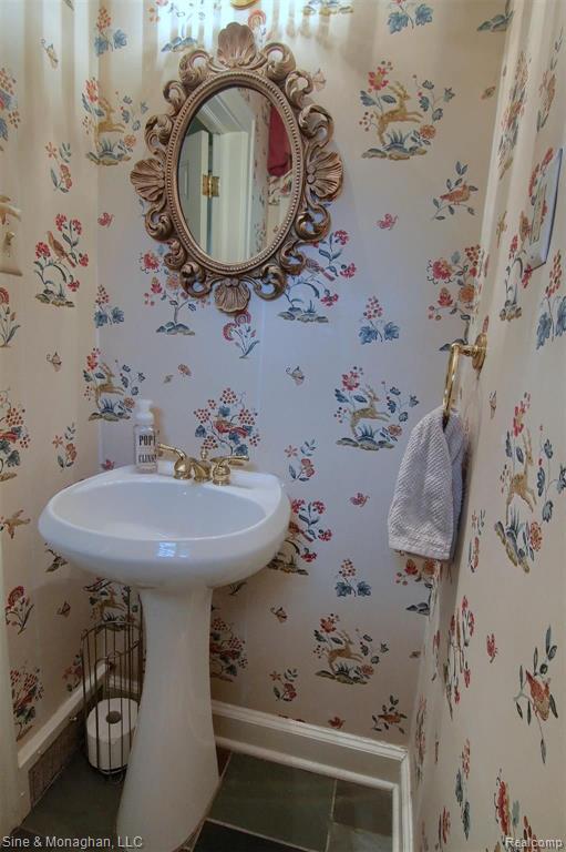 422 Moran Road Grosse Pointe Farms, MI 48236 - Photo 16 of 33