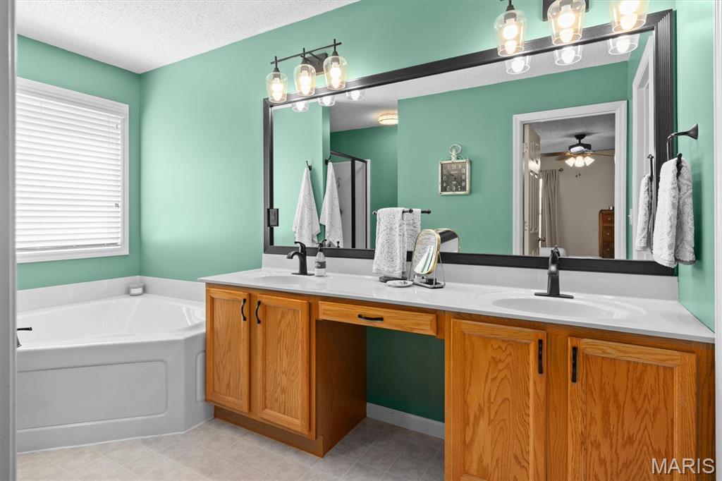 105 Montrose Court Shiloh, IL 62221 - Photo 19 of 41