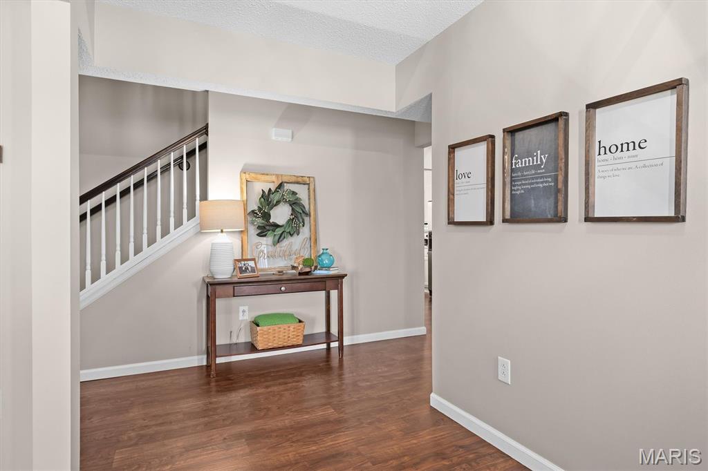 105 Montrose Court Shiloh, IL 62221 - Photo 3 of 41