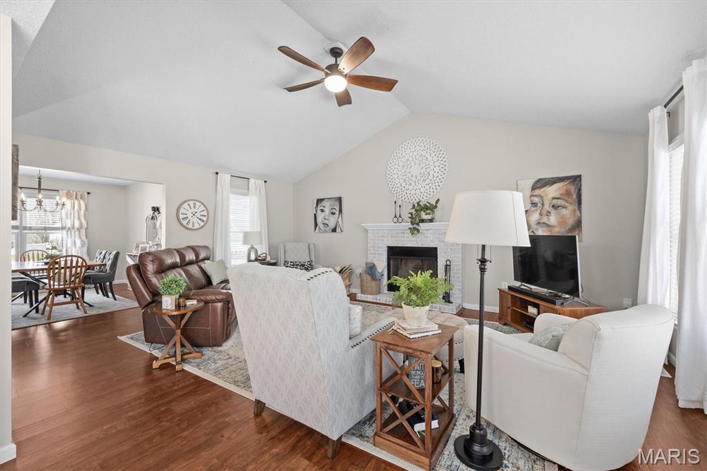 105 Montrose Court Shiloh, IL 62221 - Photo 6 of 41