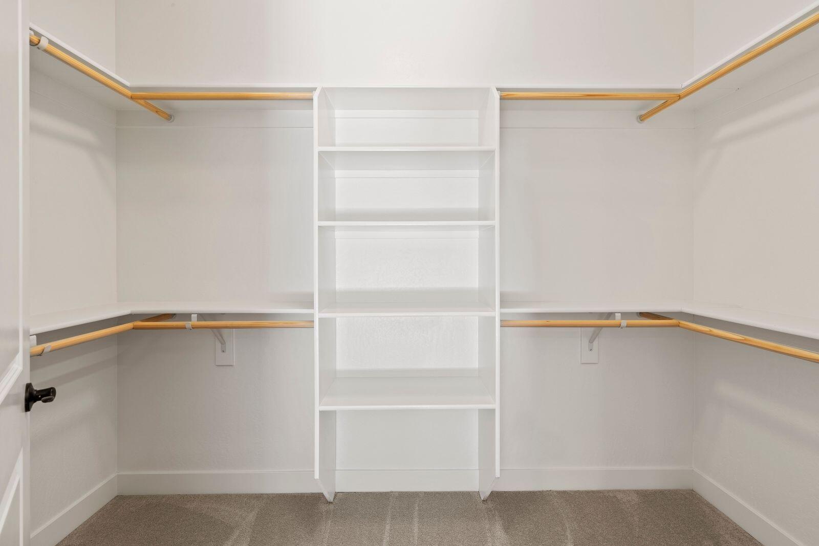 1135 Pumpkin Ridge, Unit 319 Eagle Point, OR 97524 - Photo 21 of 34 a view of an empty walk in closet